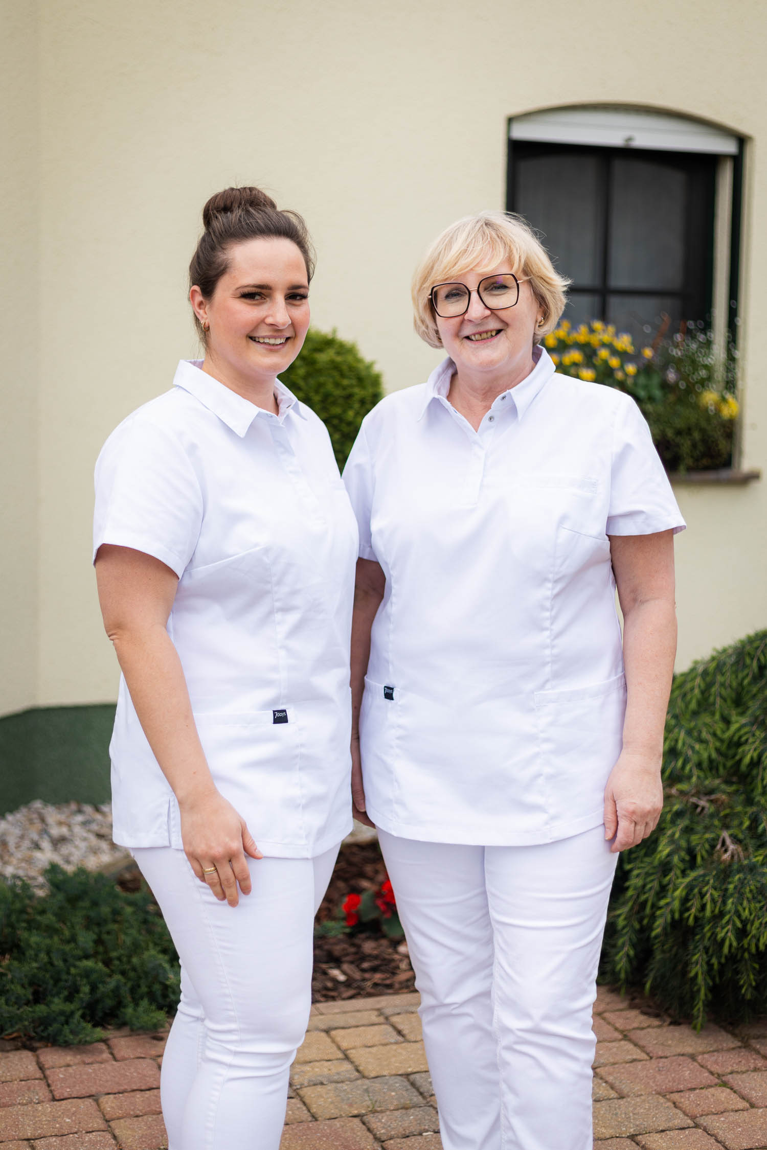 Zahnarztpraxis-Rosalewski-Grunow_web (49) Anna Grunow & Dipl.-Stom. Grit Rosalewski